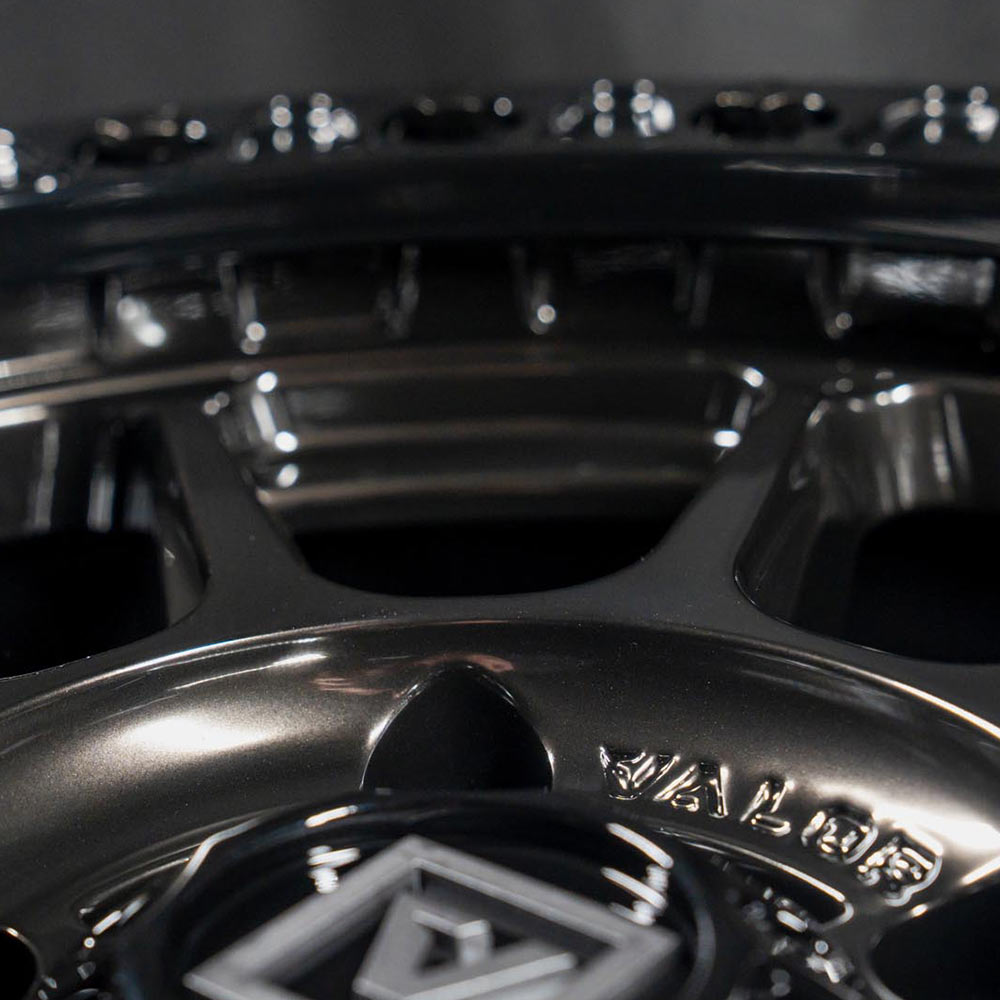 V18 Beadlock UTV Wheel Hyper Black - Valor Offroad