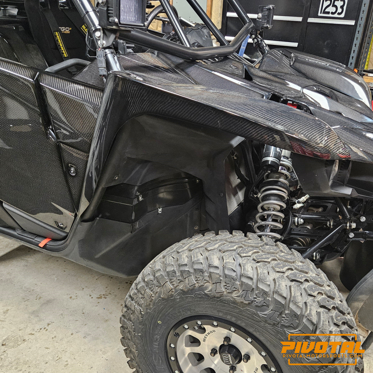 Yamaha YXZ1000R Wide Front Fenders - Carbon Fiber Pivotal Motorsports