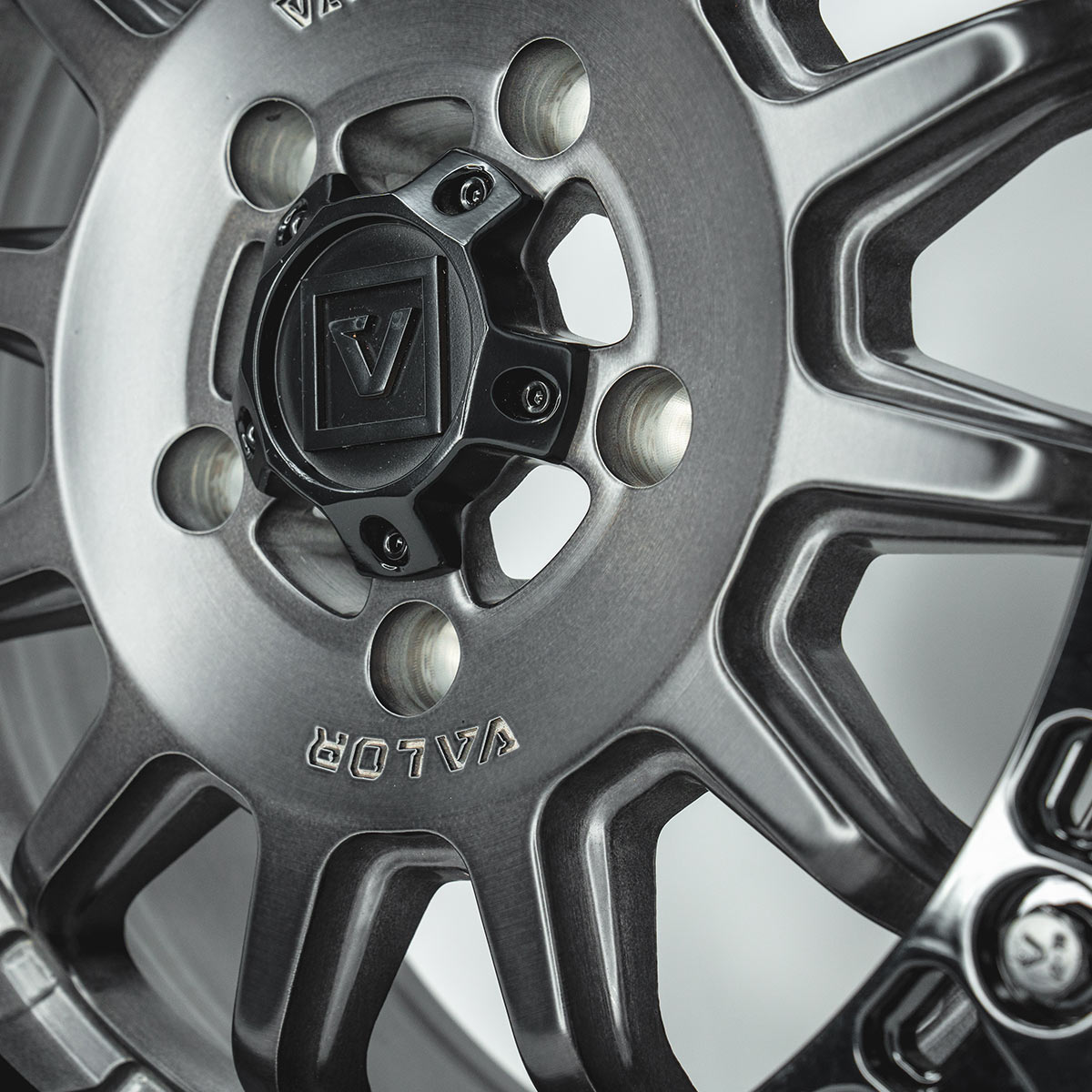 V09 Brushed Charcoal UTV Beadlock - Valor Offroad